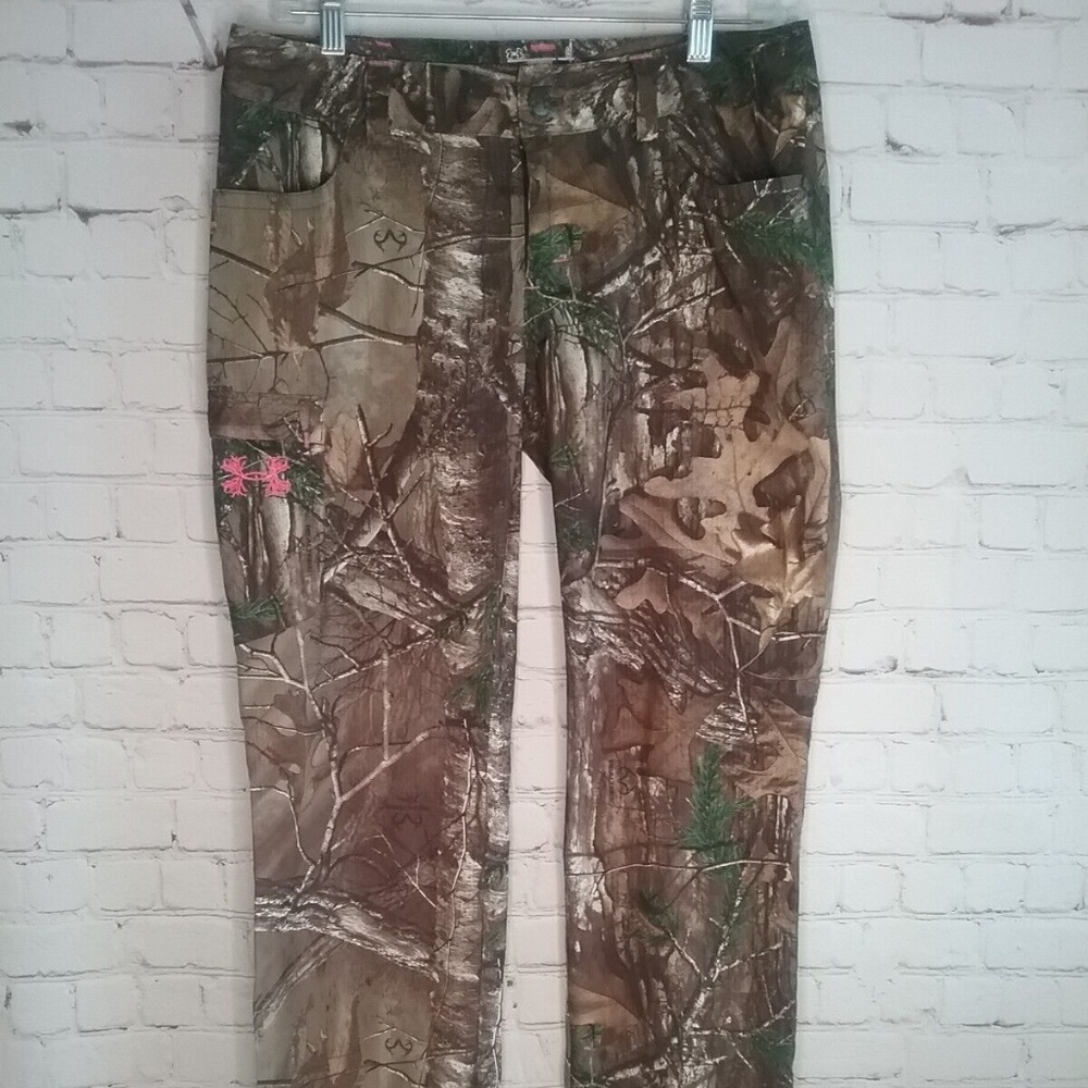 NWOT Under Armour Semi Fitted Women's Real Tree Camo Hunting Pants Size 8